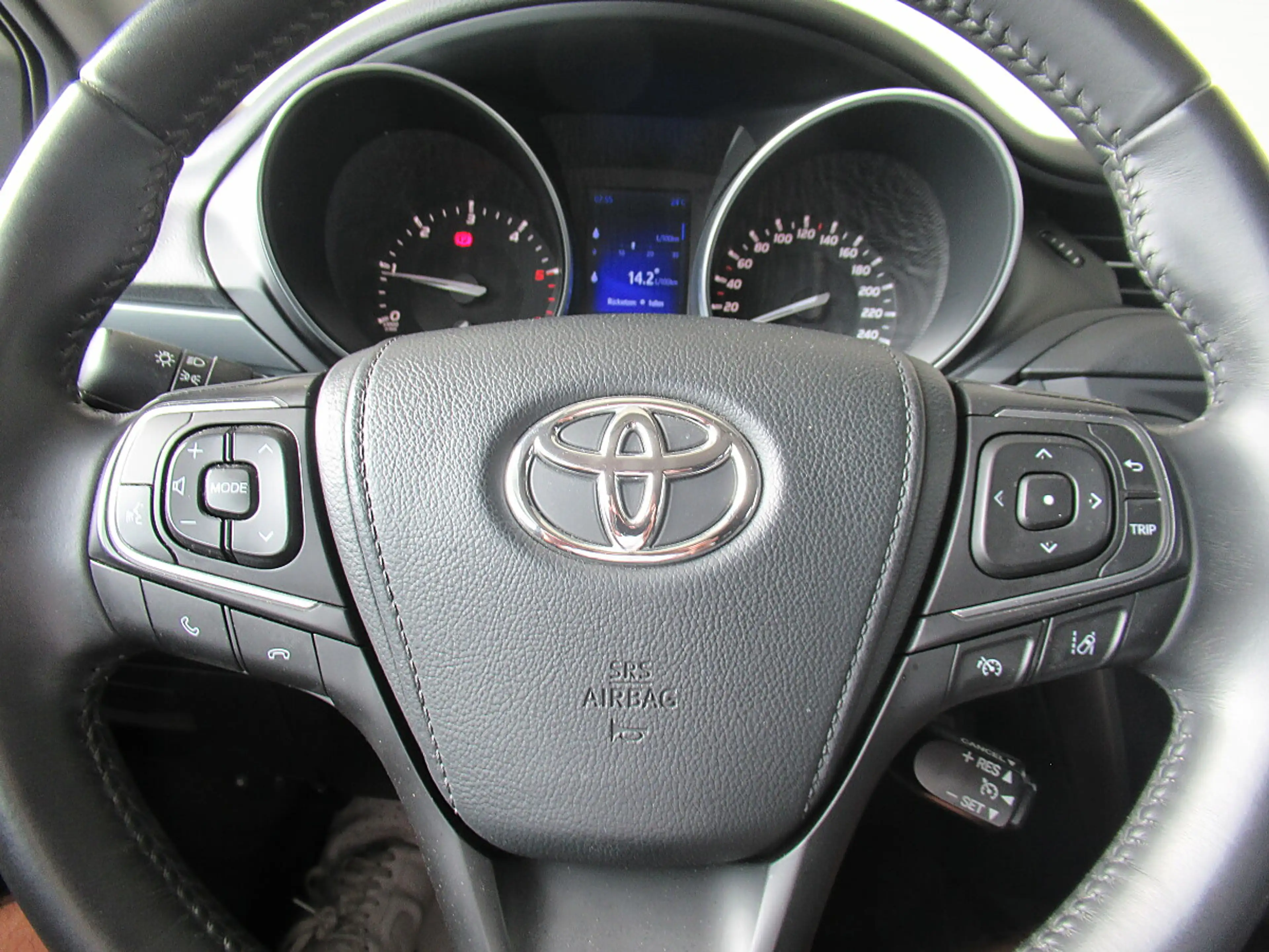 Toyota Avensis 2,0 D4-D Active Plus *Sitzheizung vorne *Multif... — photo 11