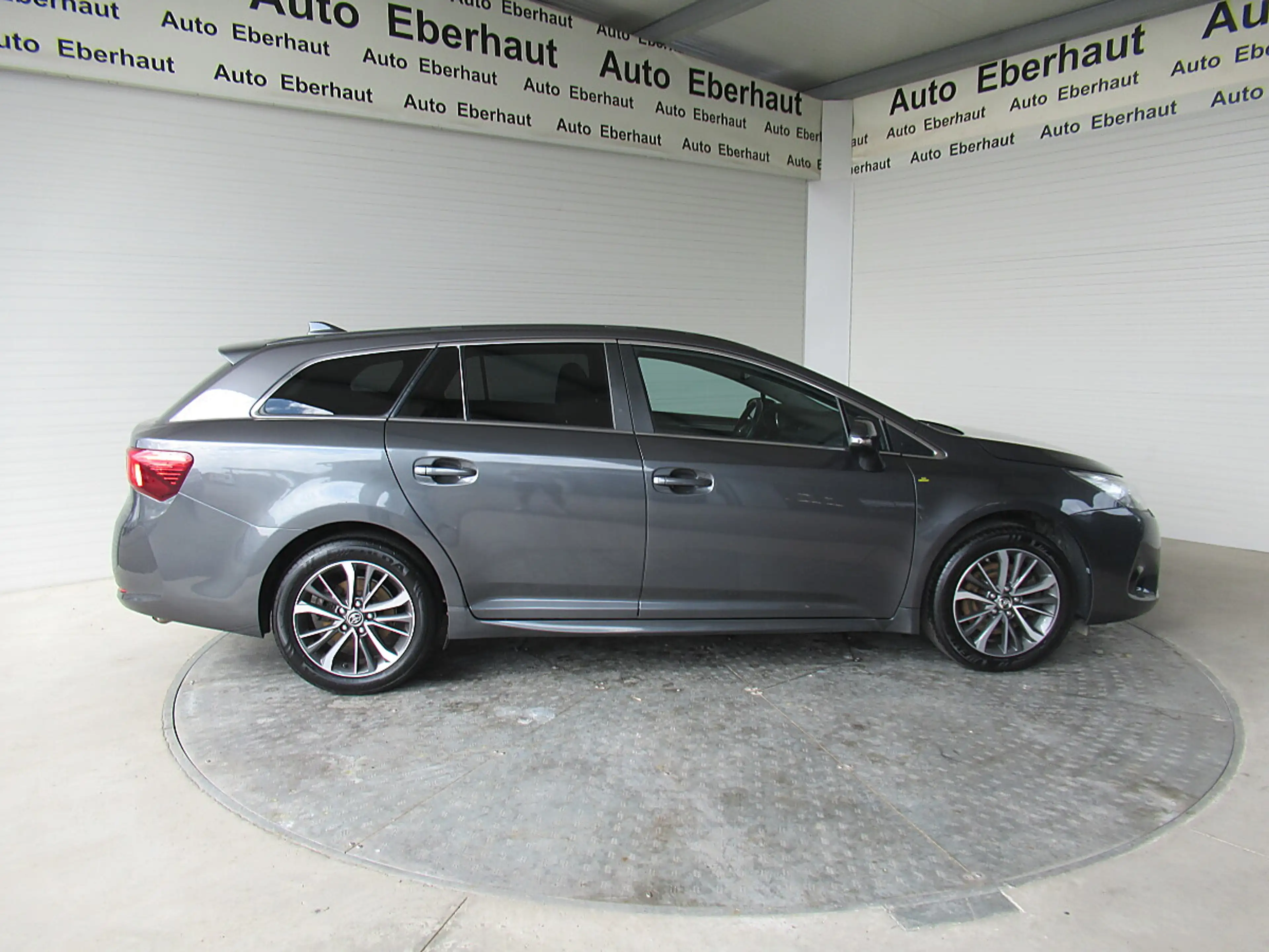 Toyota Avensis 2,0 D4-D Active Plus *Sitzheizung vorne *Multif... — photo 6