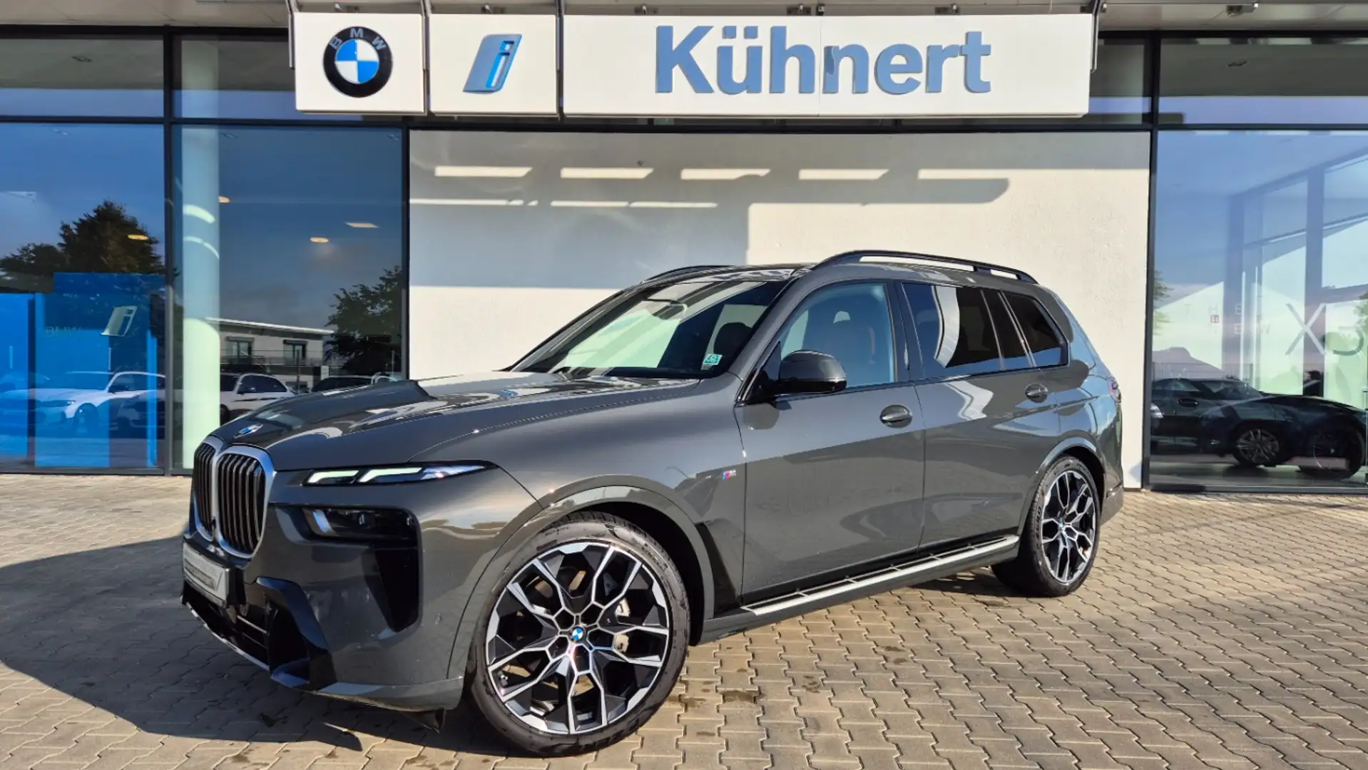 BMW X7 xDrive40d ///M-Sport/ACC/PanoSD/Standheiz/Alarm Серый - 2