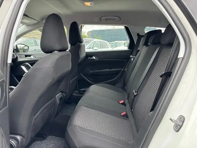 Peugeot 308 view 14
