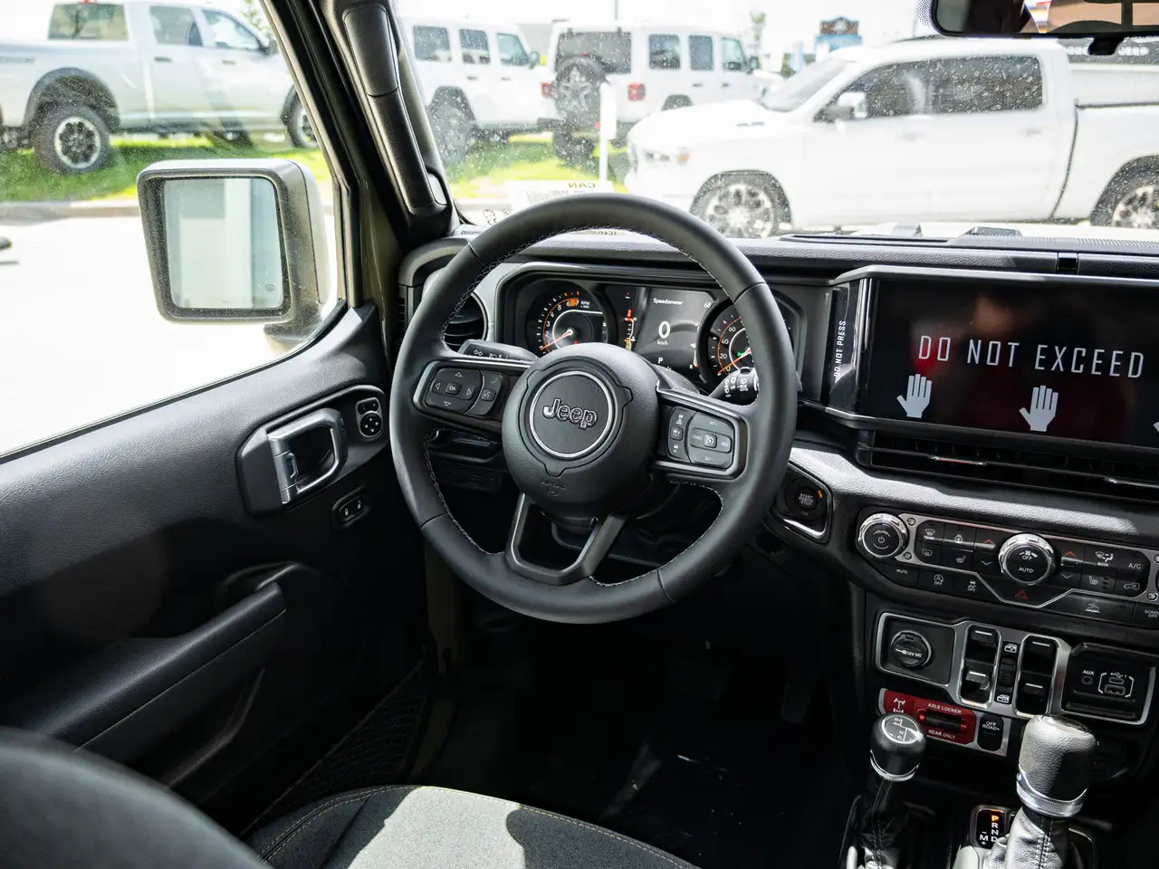 Jeep Wrangler снимка Jeep Wrangler