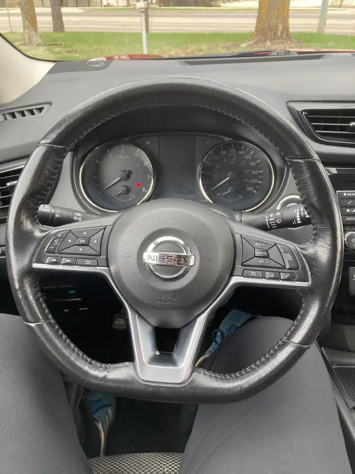 Nissan Qashqai снимка Nissan Qashqai