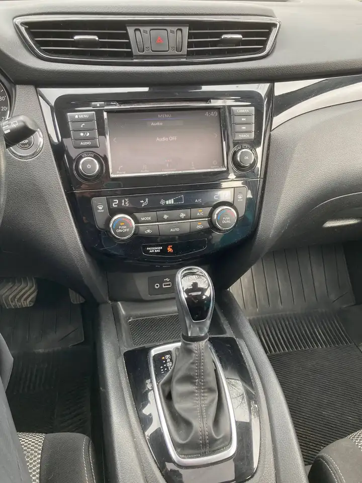 Nissan Qashqai снимка Nissan Qashqai