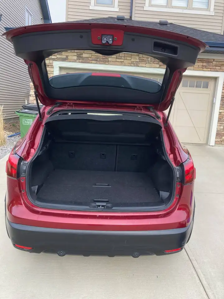 Nissan Qashqai снимка Nissan Qashqai