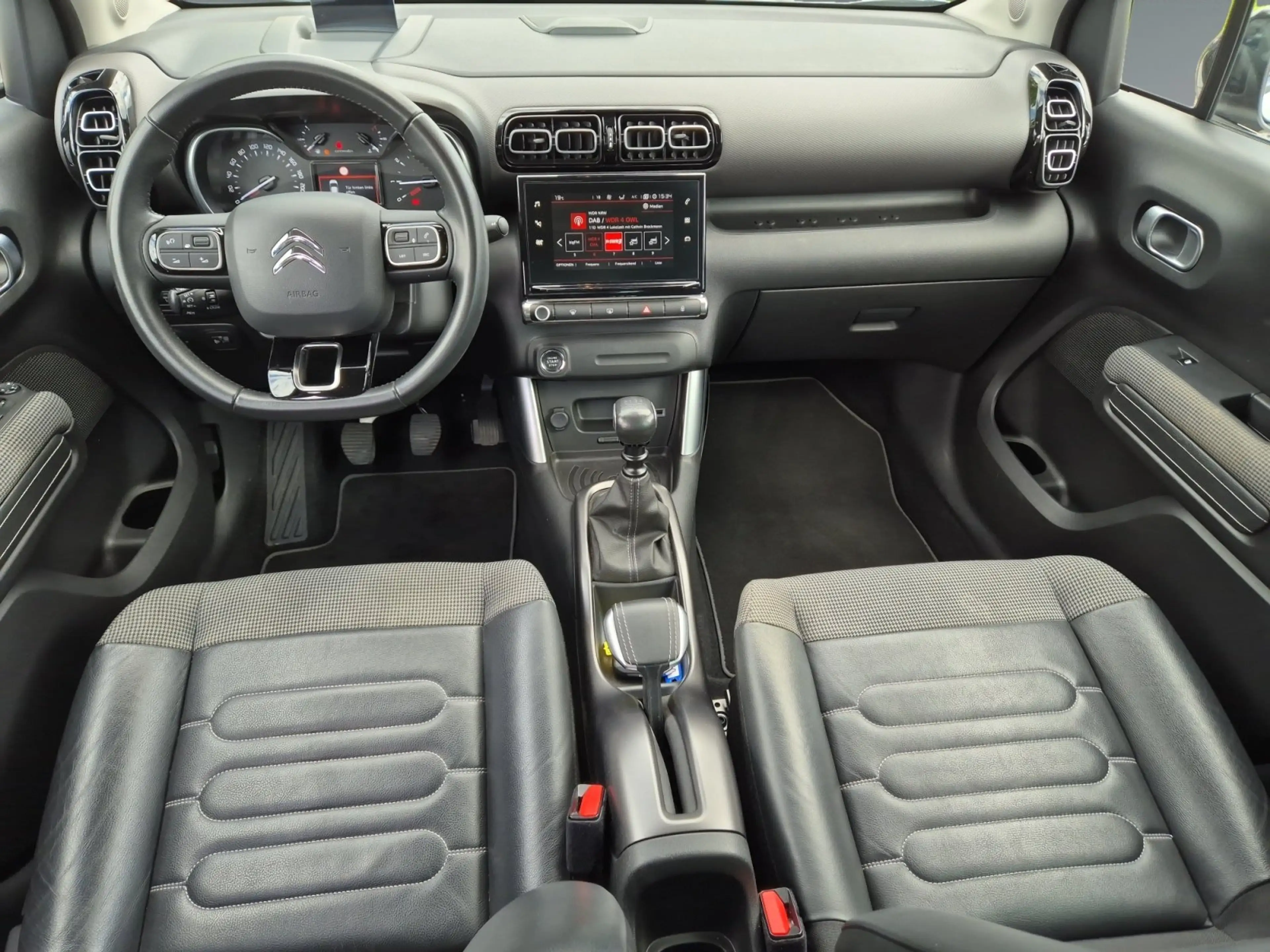 Citroen C3 Aircross 1.2 PureTech 110 *NAVI*SHZ*RFK*PDC* — photo 11