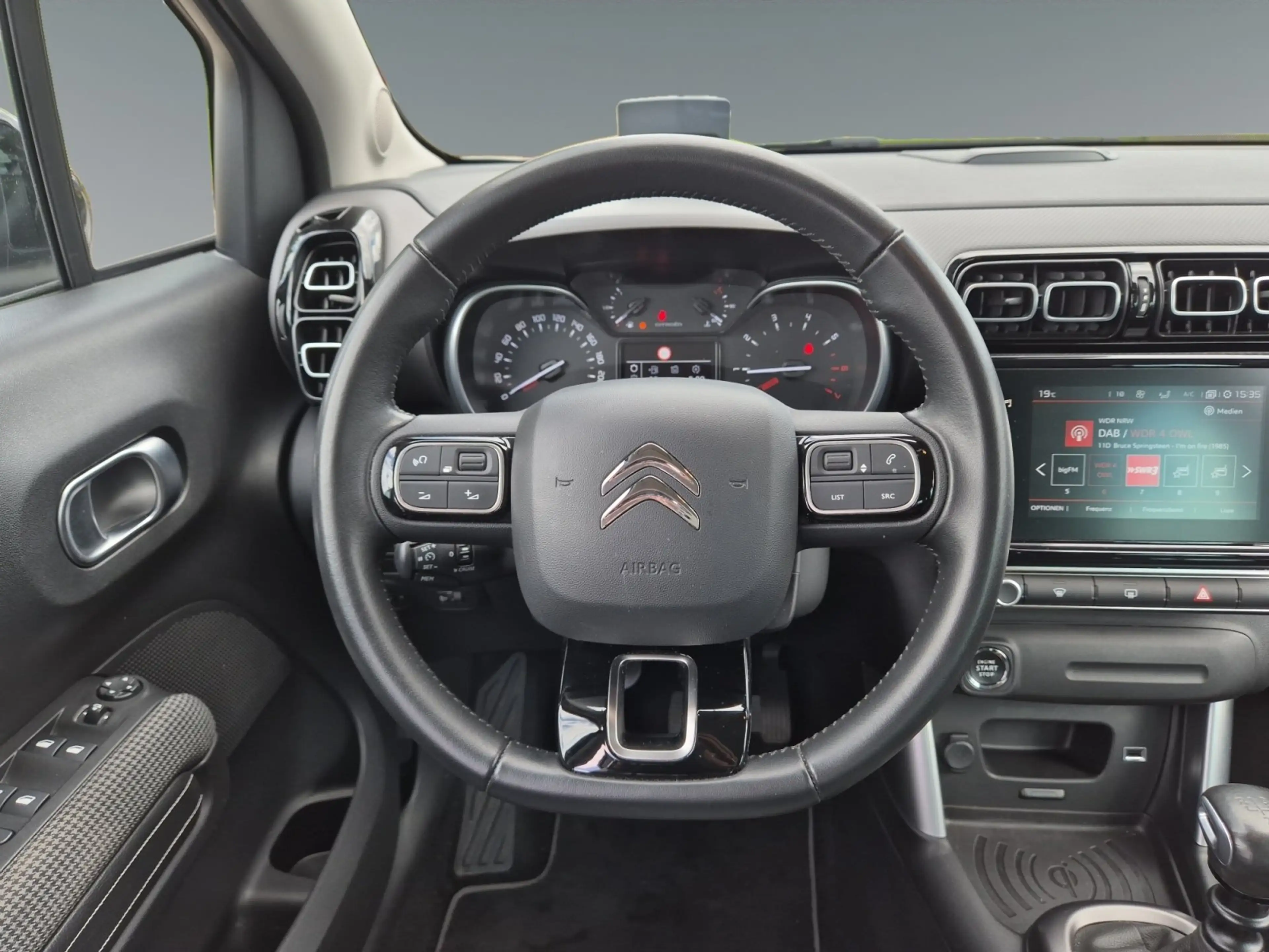 Citroen C3 Aircross 1.2 PureTech 110 *NAVI*SHZ*RFK*PDC* — photo 13