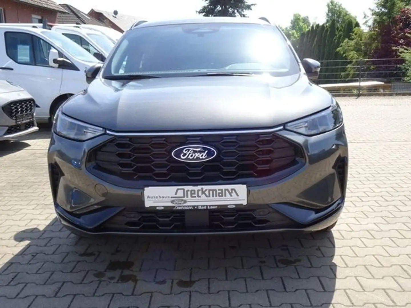 Ford Kuga ST-Line Gris - 2