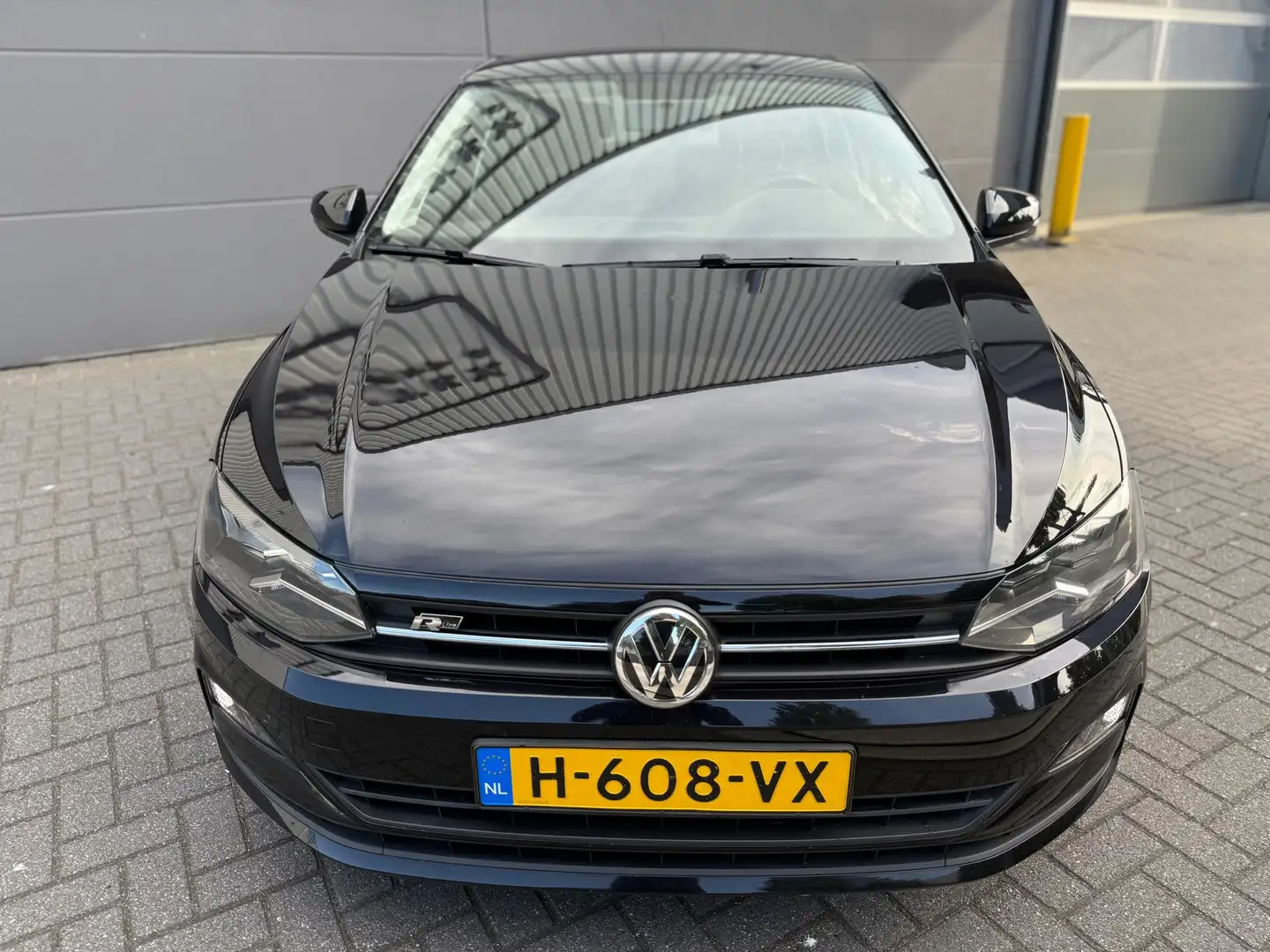 Volkswagen Polo 1.0 TSI Business R-Line*NAVI*CRUISE*AIRCO*APK*NAP* Zwart - 2
