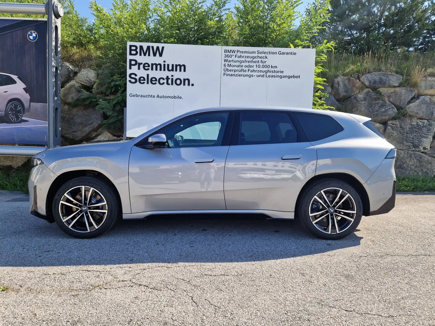BMW iX3 40 sDrive Silber - 2