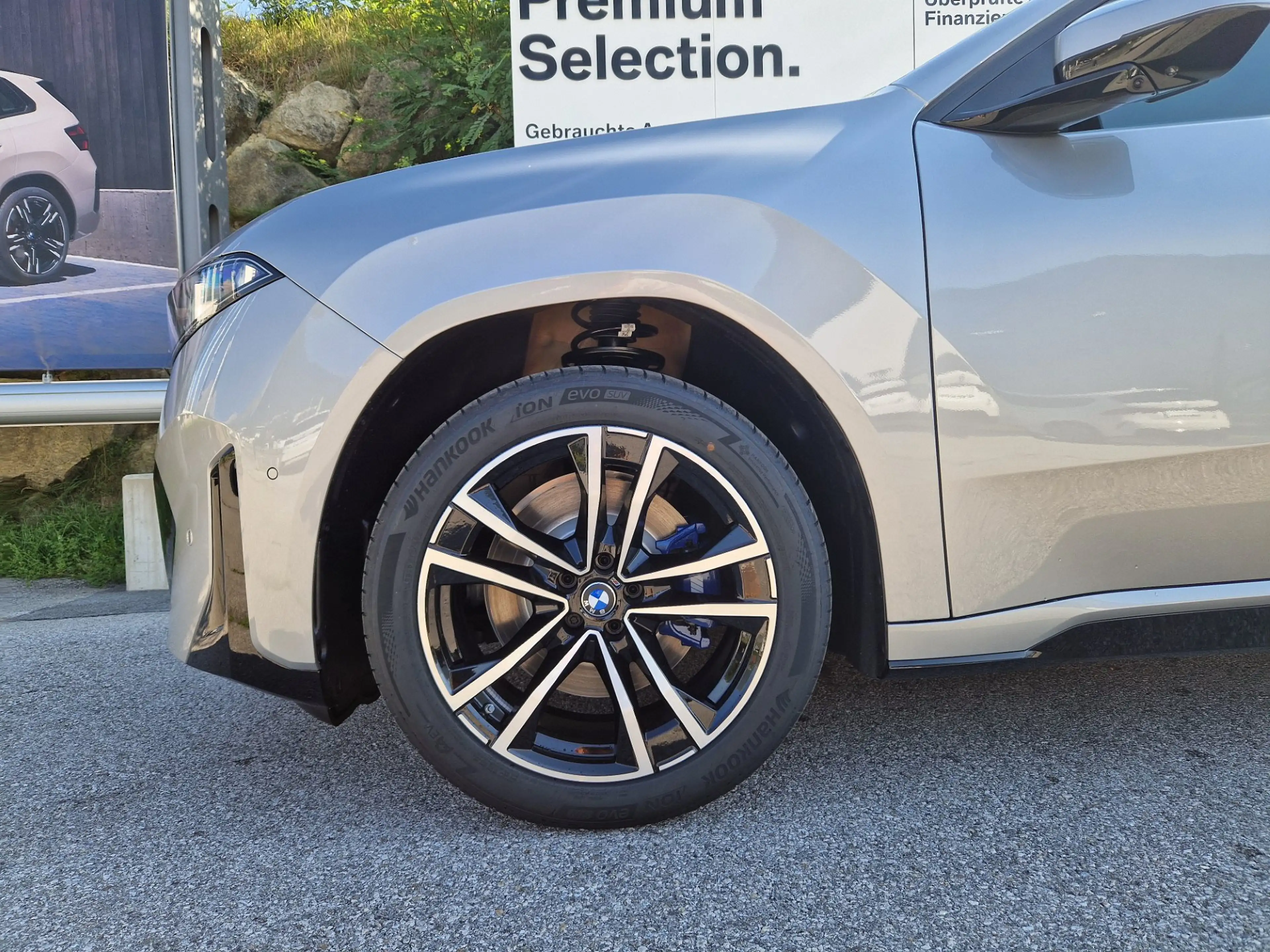 BMW iX3 40 sDrive — photo 3