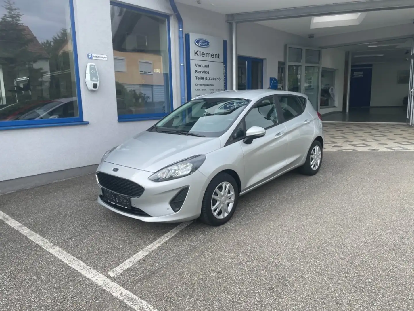 Ford Fiesta Cool & Connect 1.1 Benzin Argent - 1