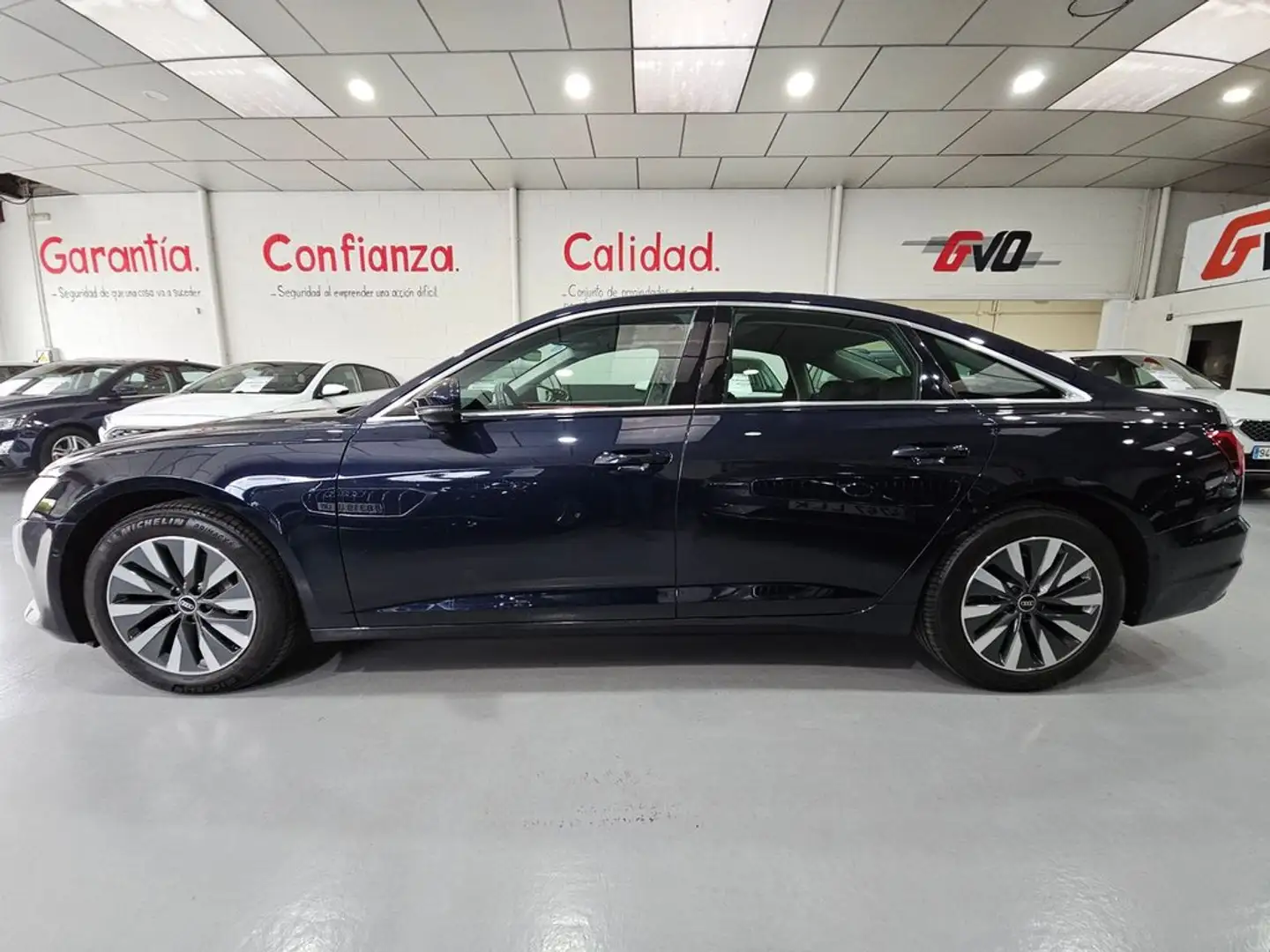 Audi A6 40 TDI 204 CV S TRONIC Bleu - 2