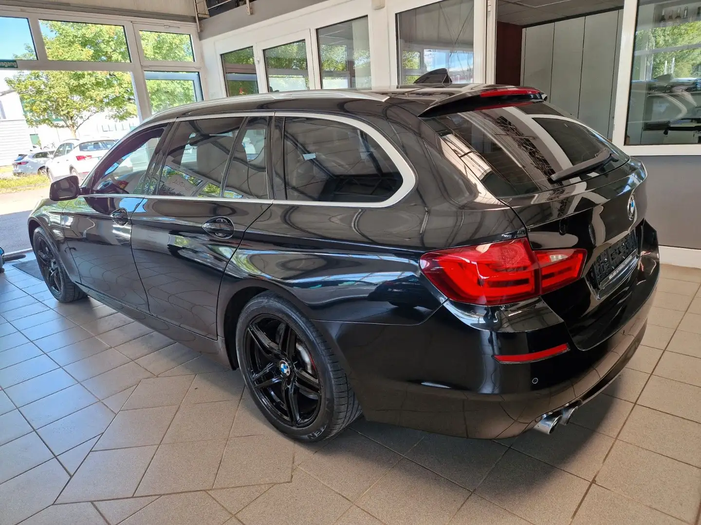 BMW 525 Baureihe 5 Touring 525 d xDrive Service Neu Schwarz - 2