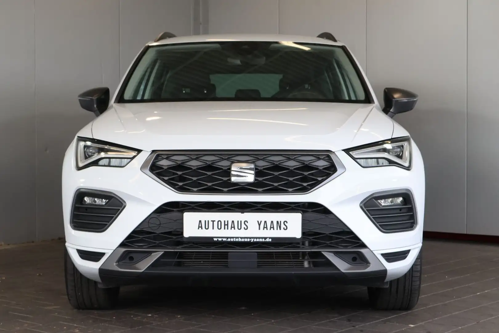 SEAT Ateca FR 1.5 TSI AID+ACC+KEY+LED+CARPLAY+18" Blanc - 2