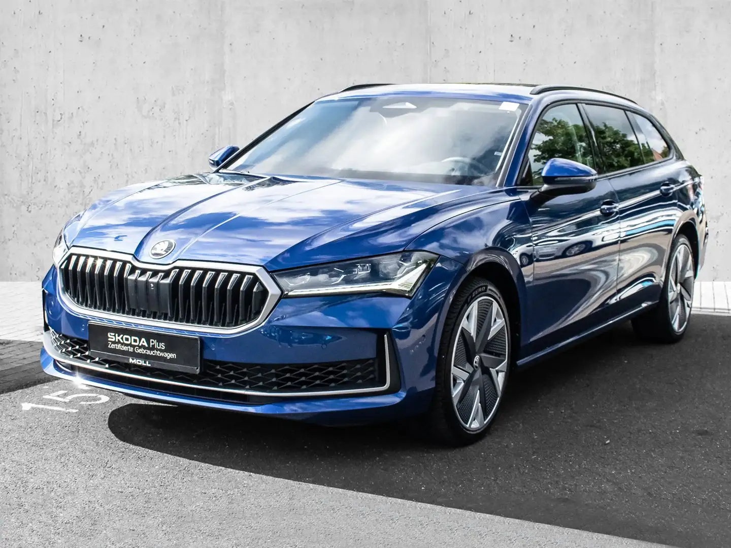 Skoda Superb Combi 2.0 TSI DSG Selection ACC LED Canton Blau - 2
