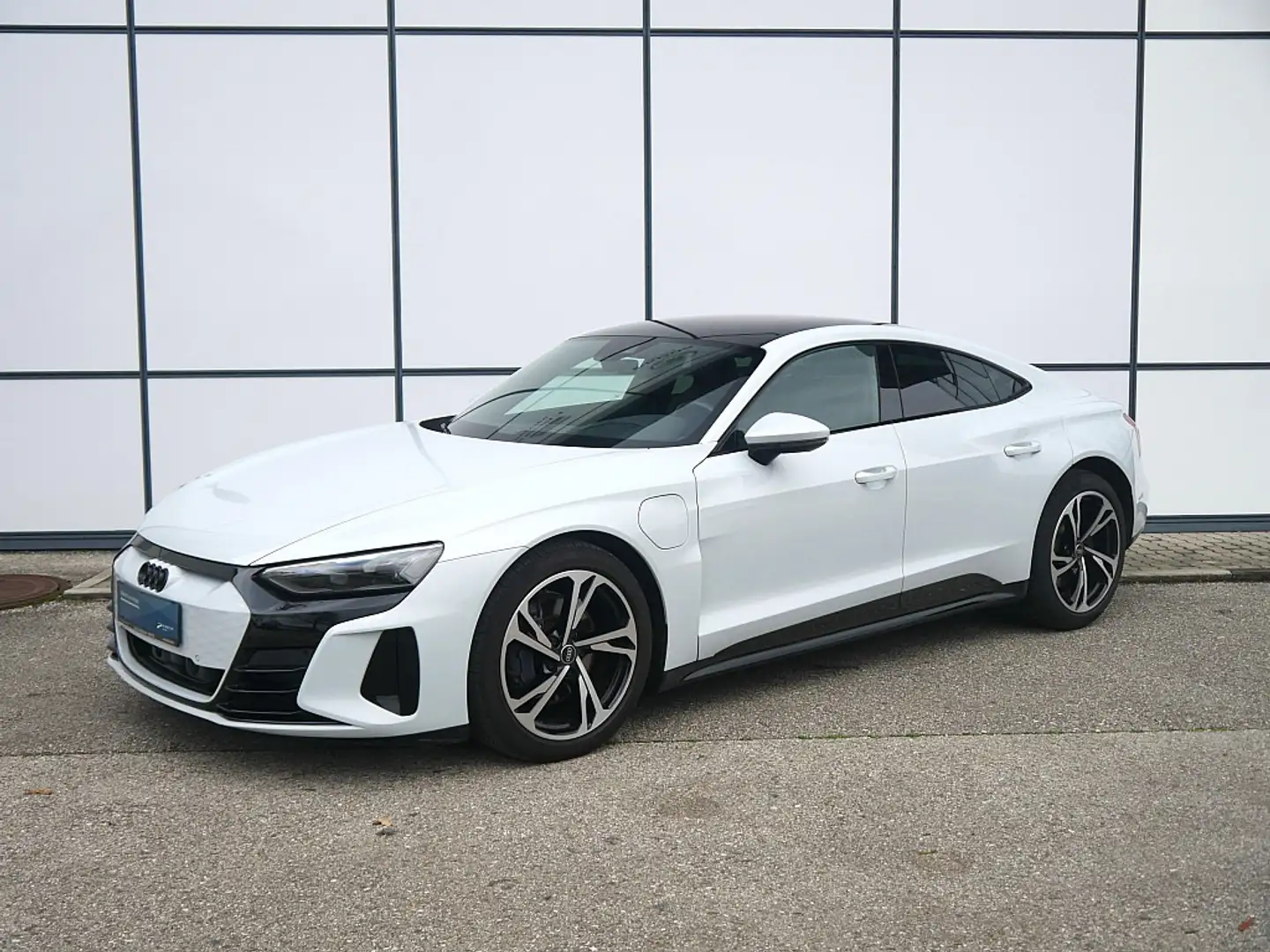 Audi e-tron GT 93,4kWh quattro, Schalensitze, CarPlay Grau - 2