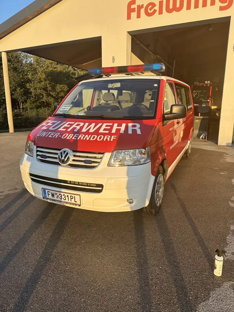 Volkswagen T5 Rot - 1