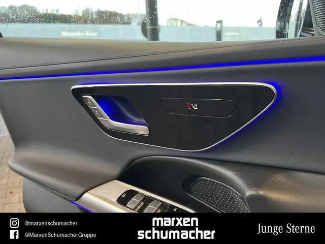 Mercedes-Benz E-Class view 10