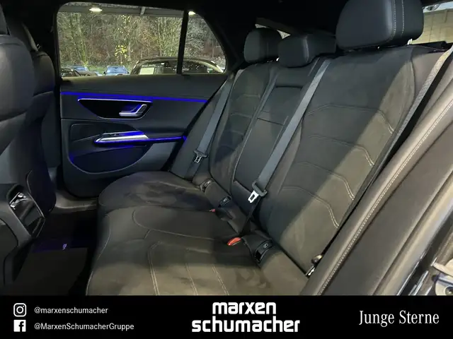 Mercedes-Benz E-Class view 11