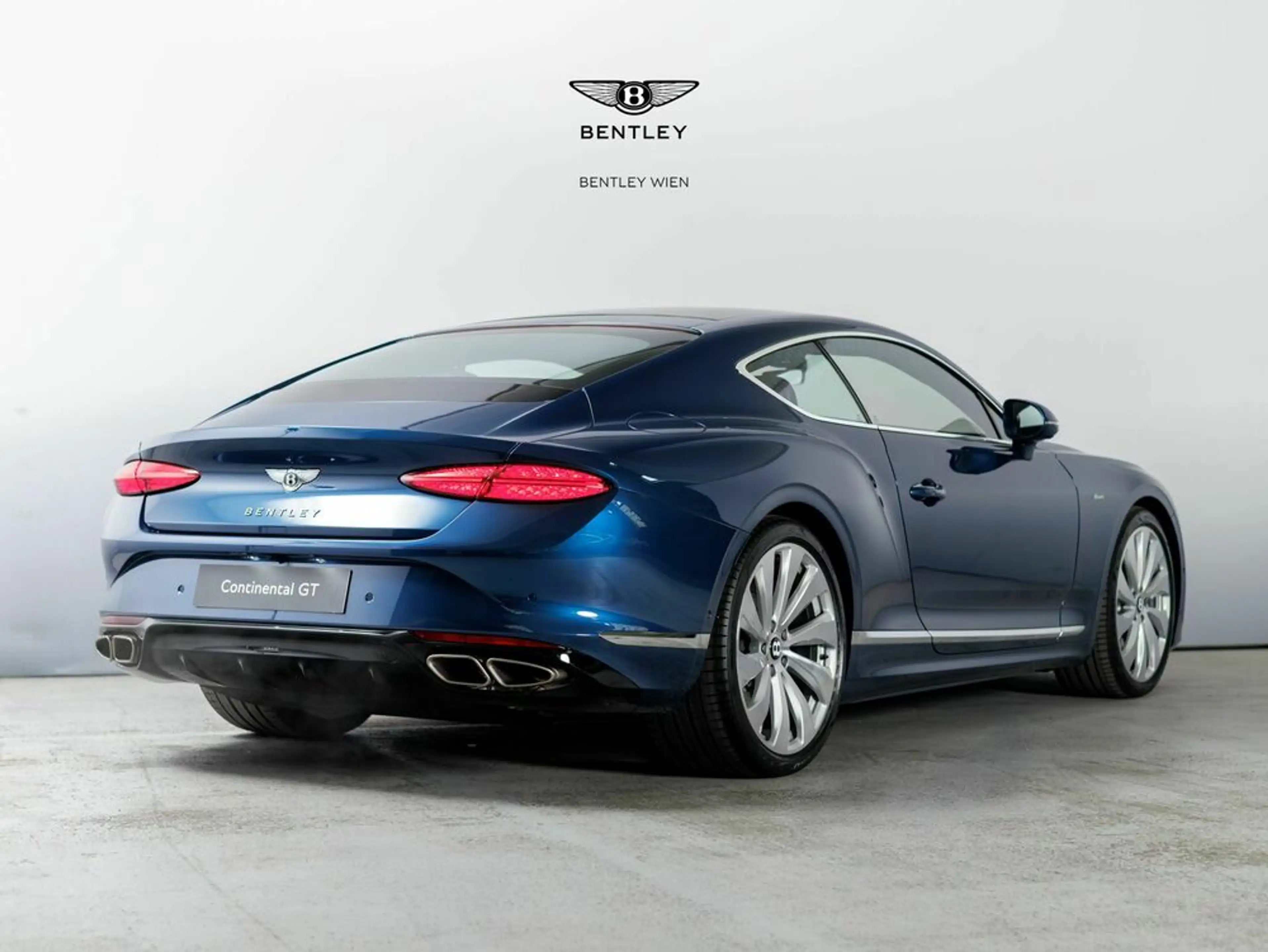 Bentley Continental GT Azure V8 Hybrid — photo 3