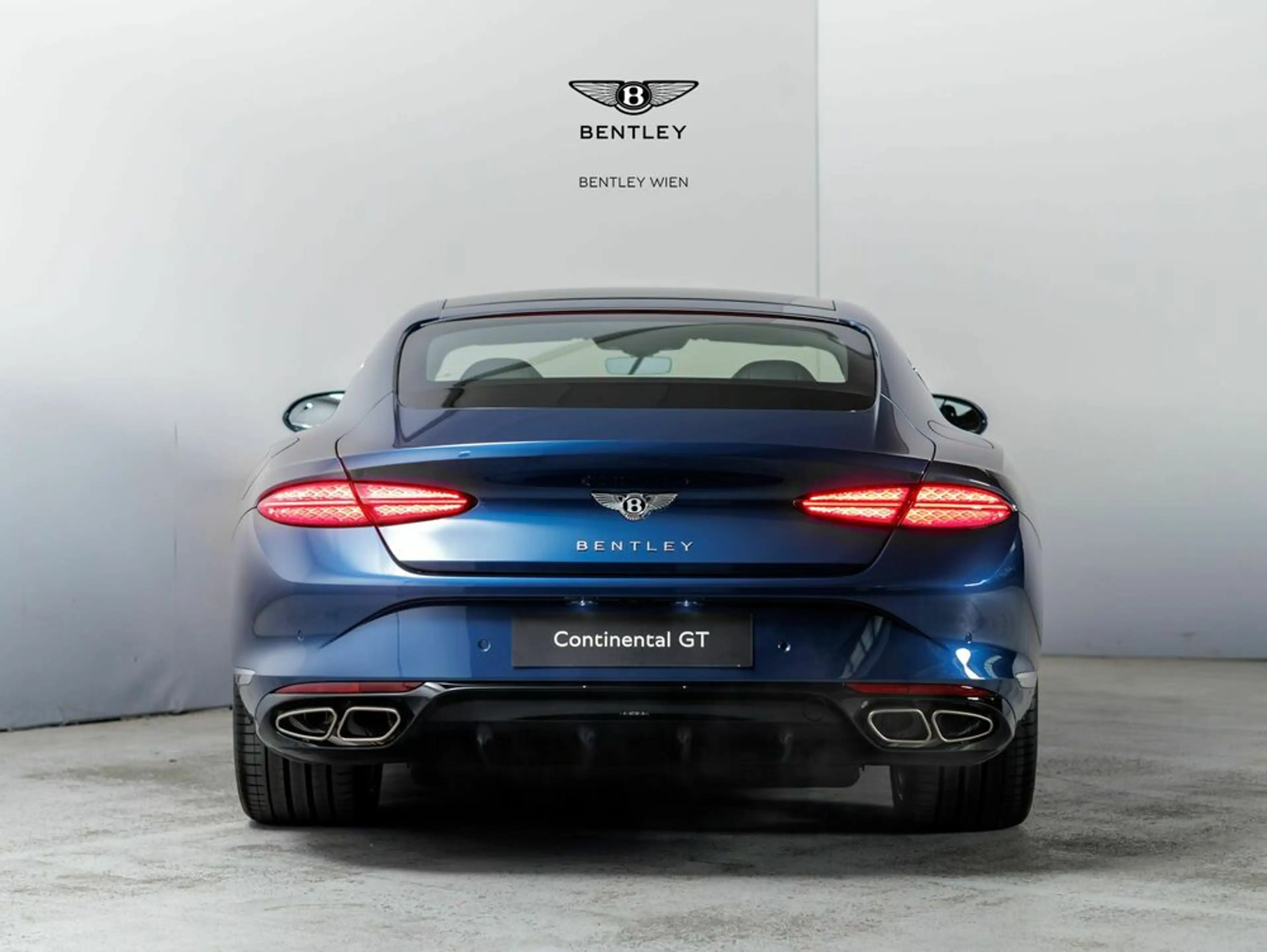 Bentley Continental GT Azure V8 Hybrid — photo 5