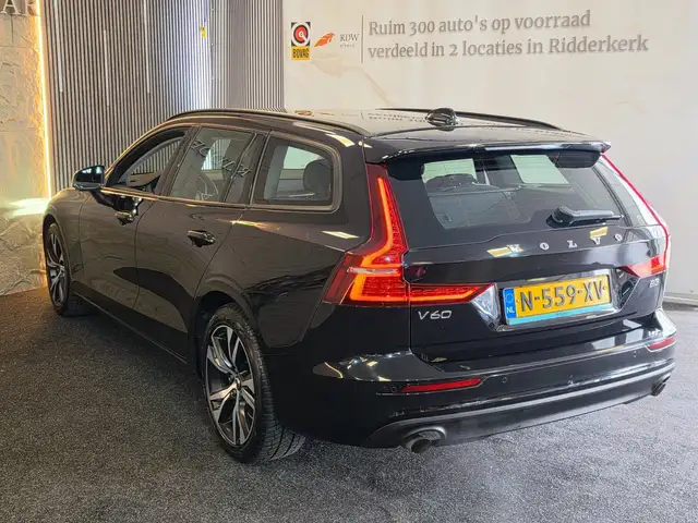 Volvo V60 view 11