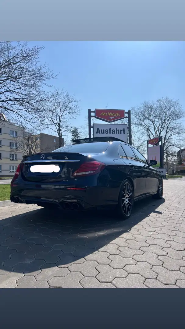 Mercedes-Benz E 43 AMG 4Matic 9G-TRONIC - 2