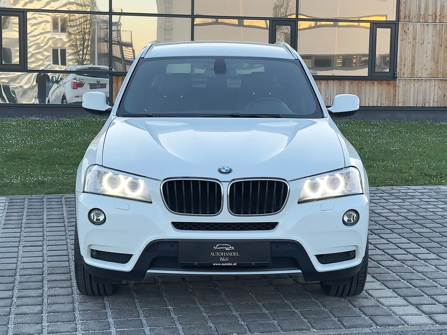 BMW X3 xDrive 20d Aut. *LEDER, NAVI, LED, AHV* Weiß - 2