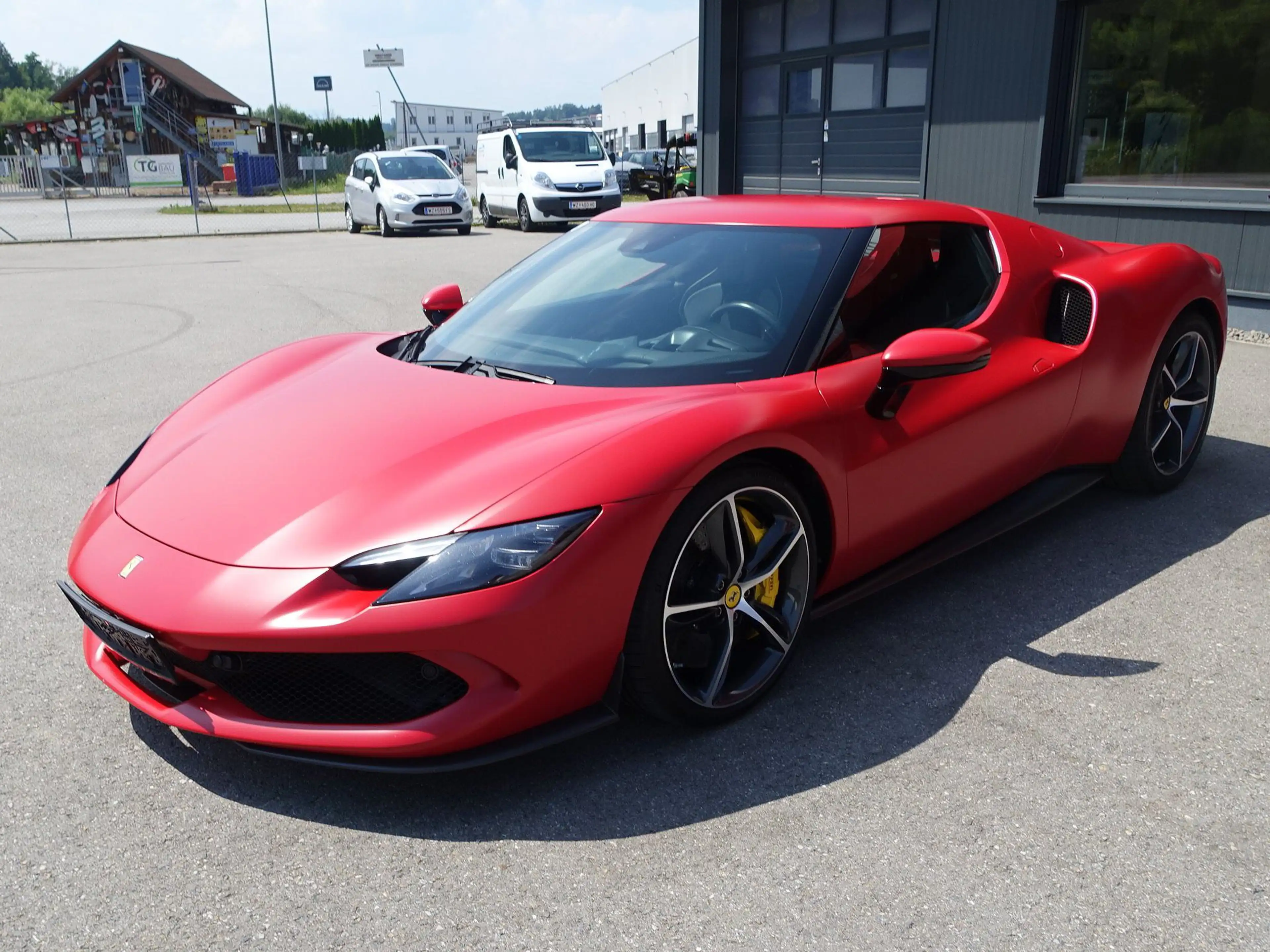 Ferrari 296 GTB Coupe PHEV F1 DCT *KARBON*LIFT*GARANTIE* — photo 3