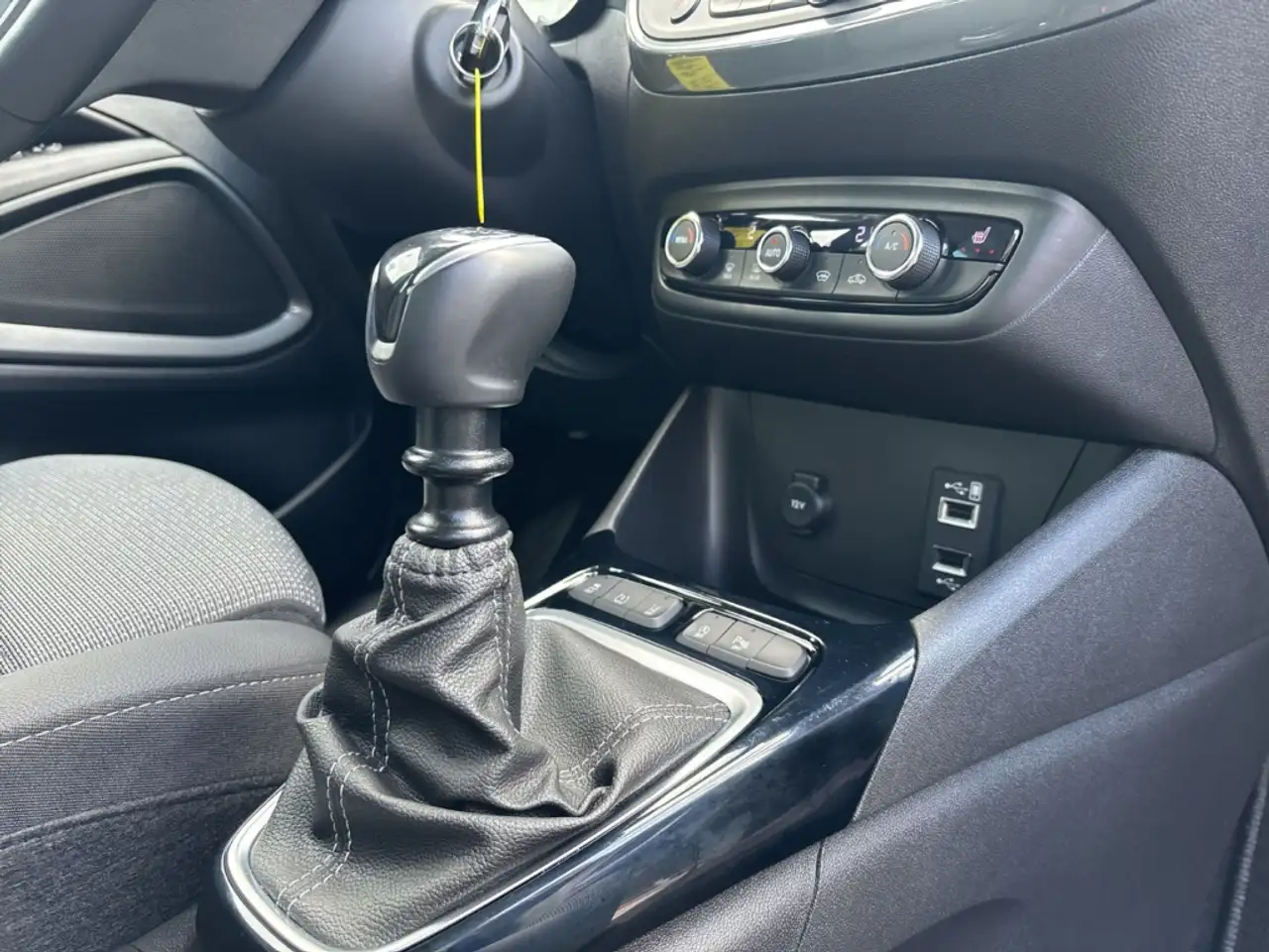 Opel Crossland Elegance 1.2 Turboo +Kamera+PDC+Sitzhzg+Lenkradhzg, миниатюра 12