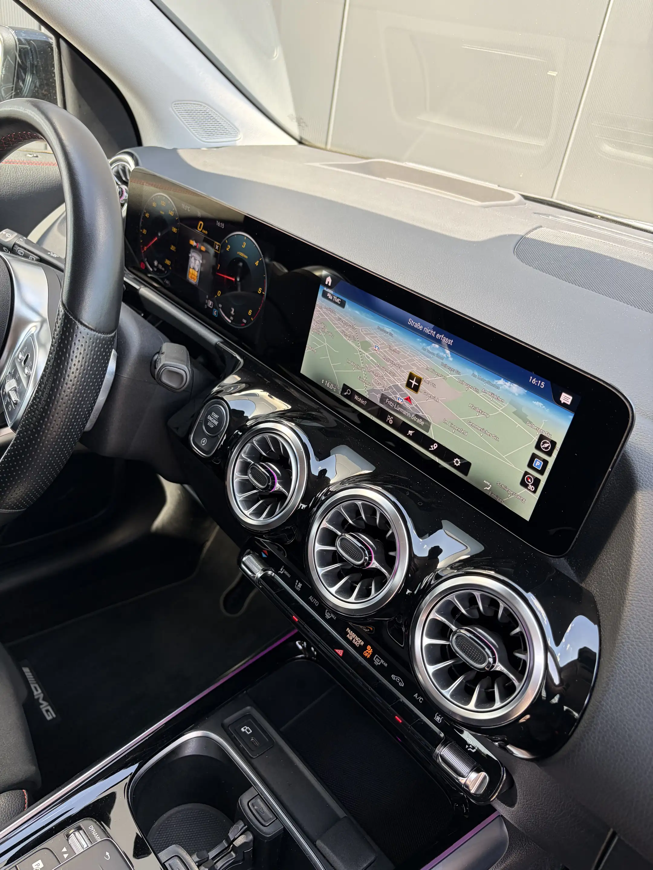 Mercedes-Benz GLA 220 GLA 220d GLA AMG Mbux Navi Standheizung Kamera Multibeam LED — photo 10