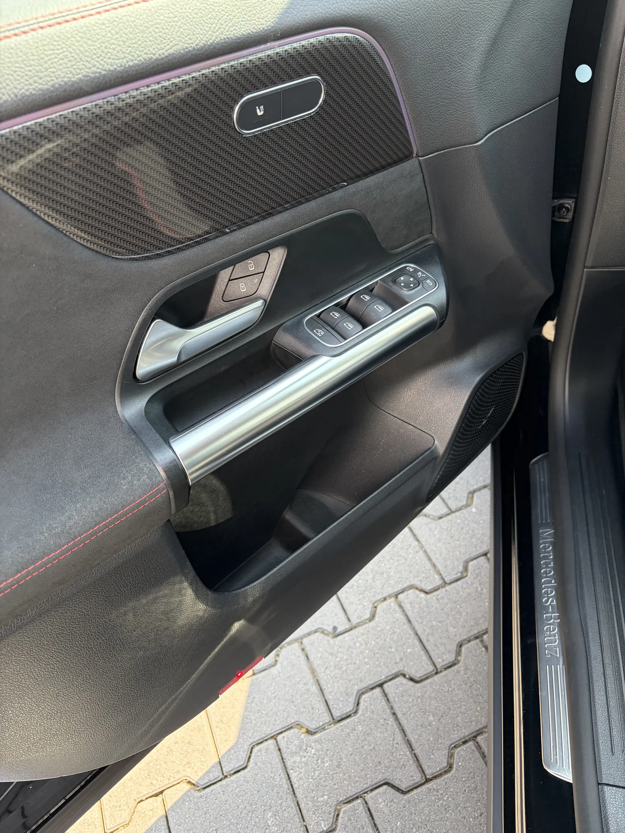 Mercedes-Benz GLA 220 GLA 220d GLA AMG Mbux Navi Standheizung Kamera Multibeam LED — photo 14