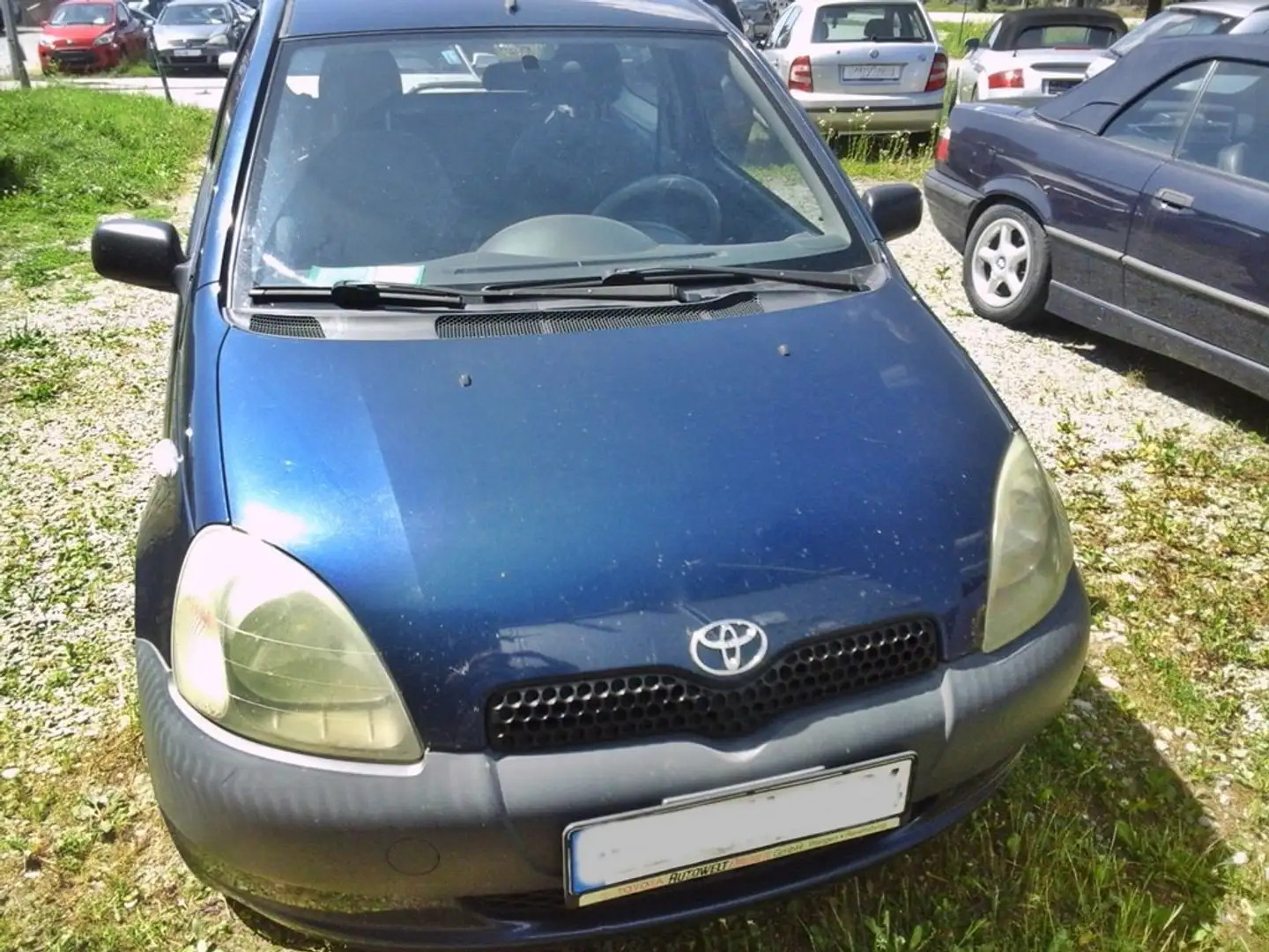 Toyota Yaris Linea Sol/ mit TÜV/ met+ABS+eFH+Servo+ZV Blau - 1