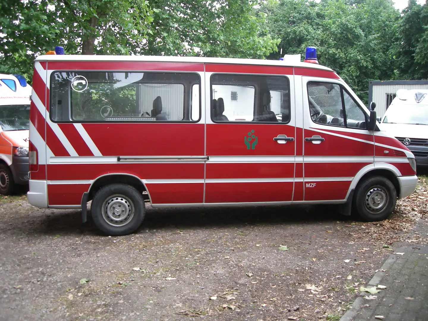 Mercedes-Benz Sprinter 208 CDI klima,Servo,AHK, TÜV 11.2026 Weiß - 1