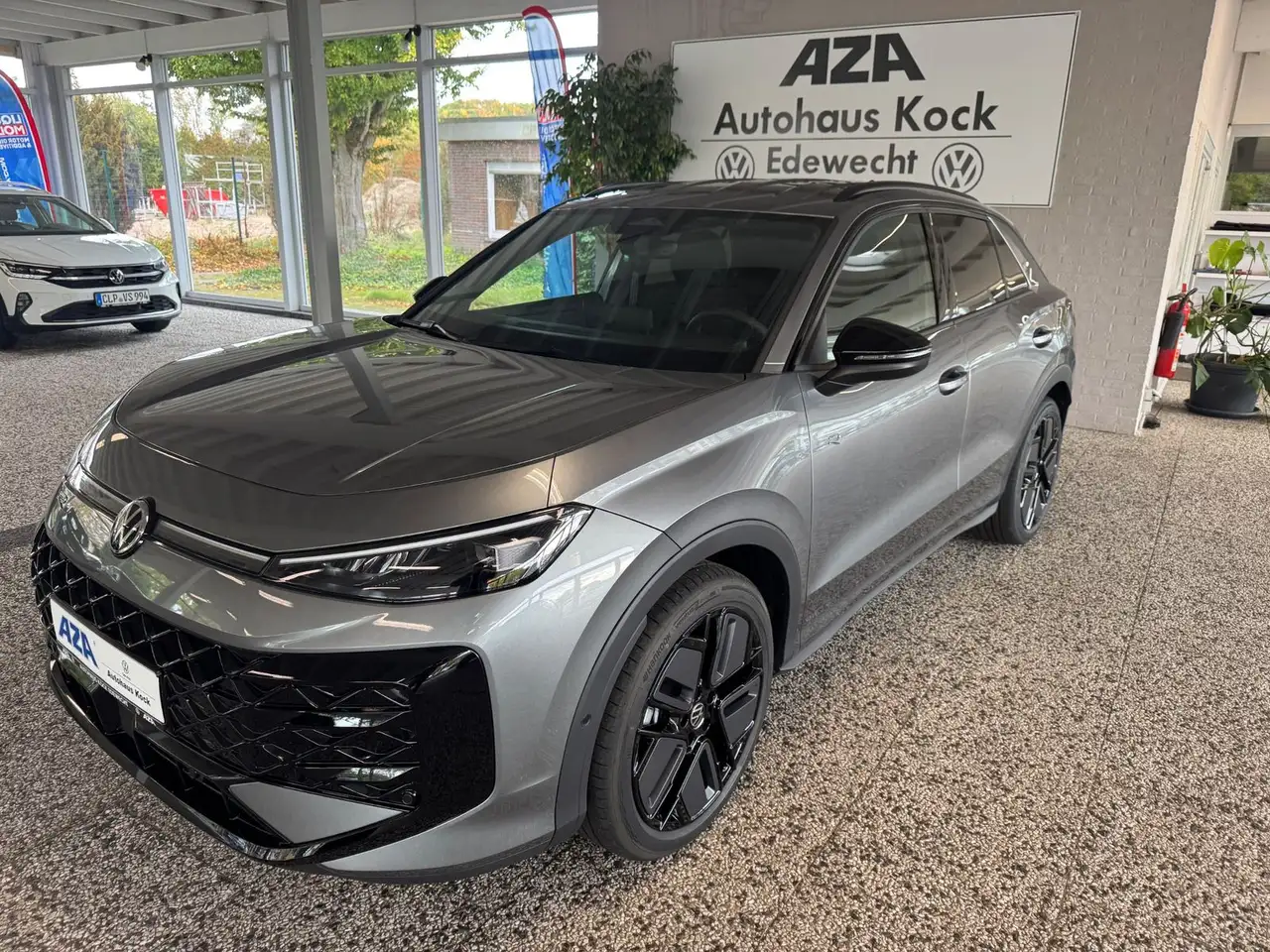 Volkswagen T-Roc, фото 1