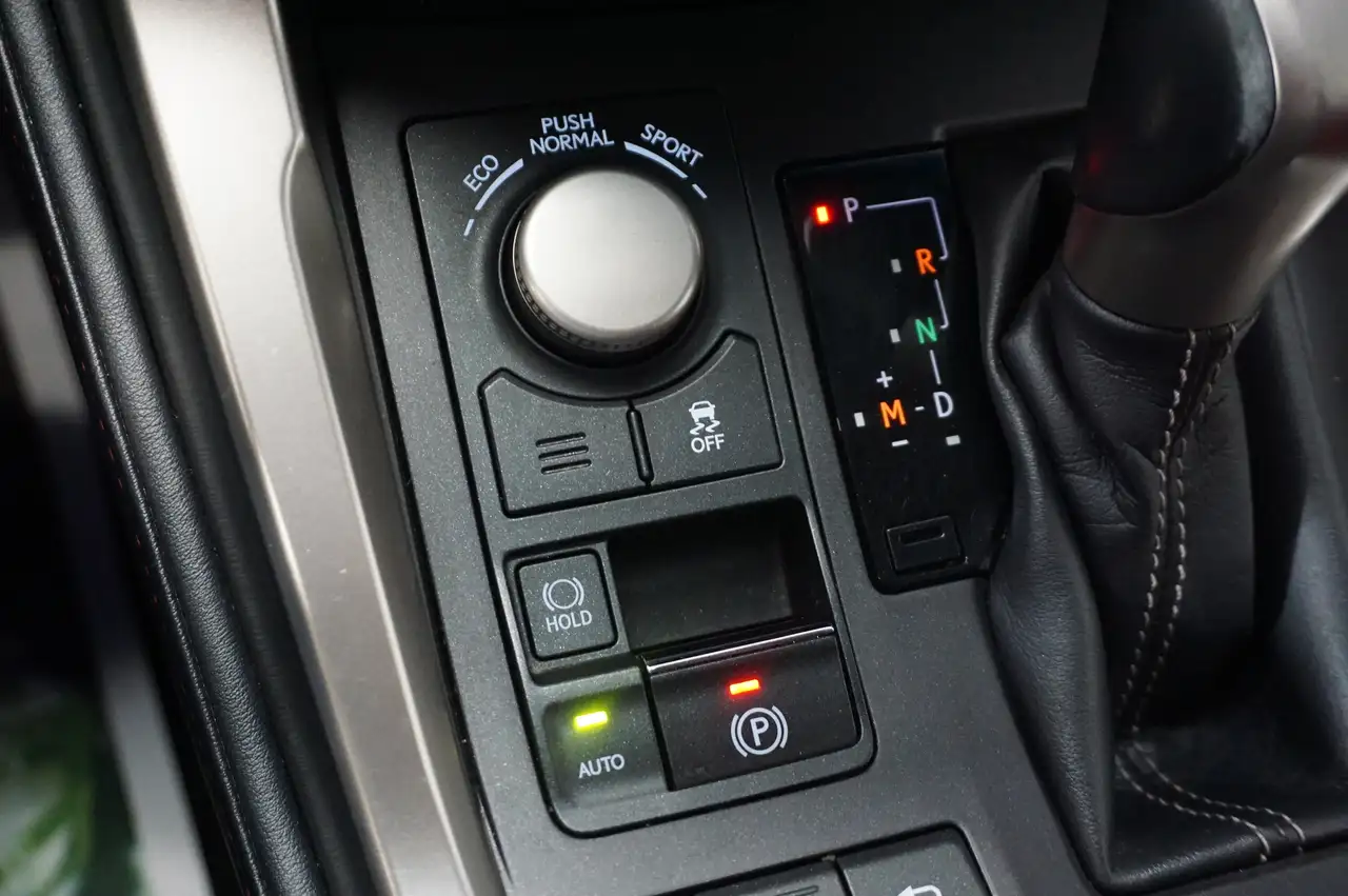 Lexus NX photo Lexus NX