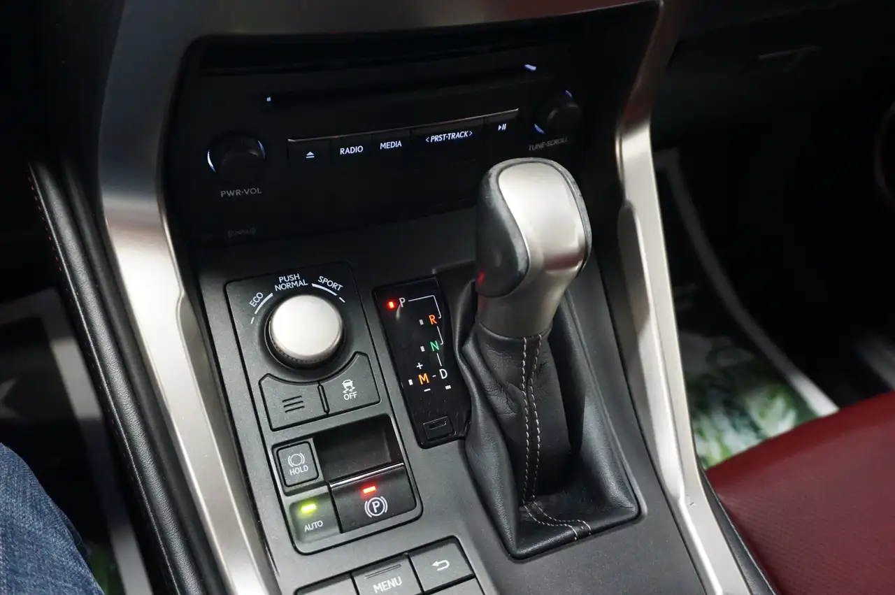 Lexus NX photo Lexus NX
