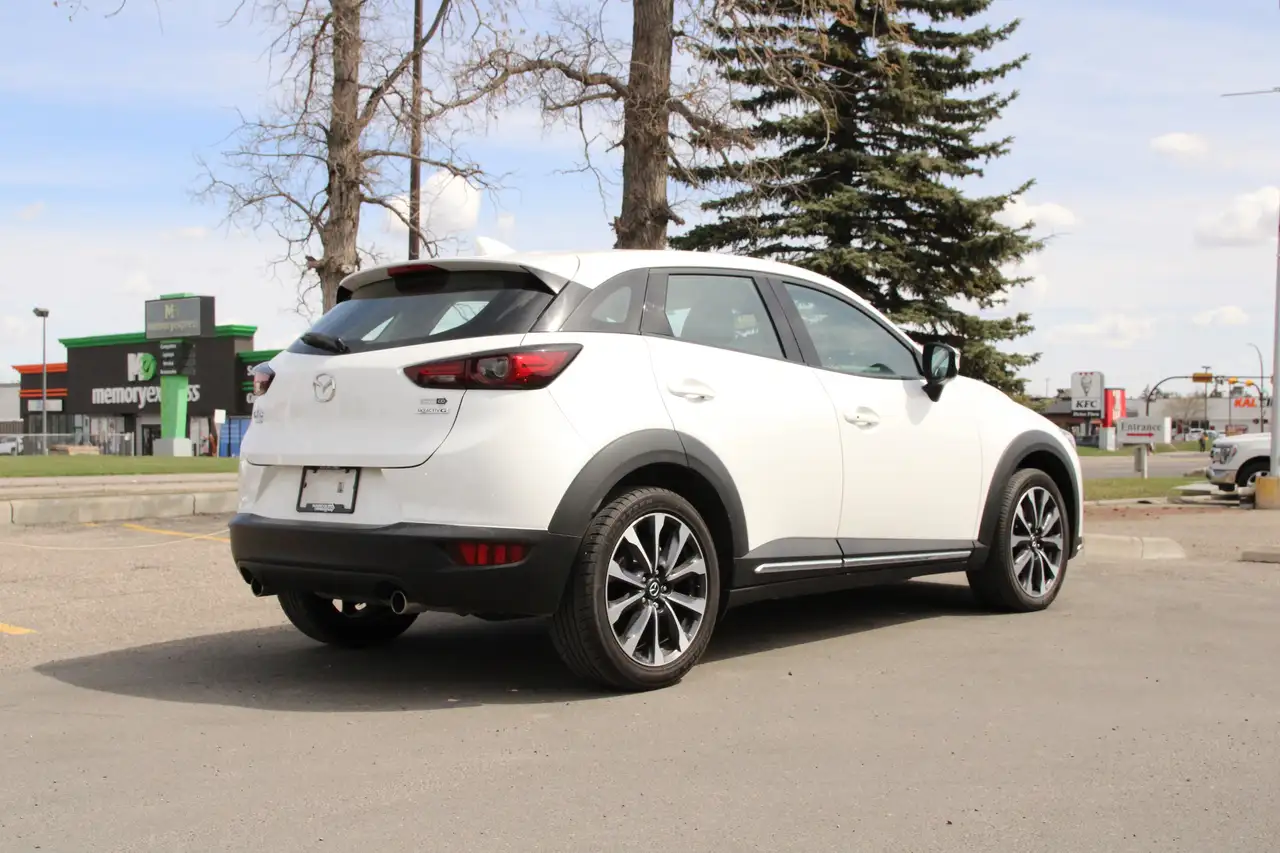 Mazda CX-3 снимка Mazda CX-3