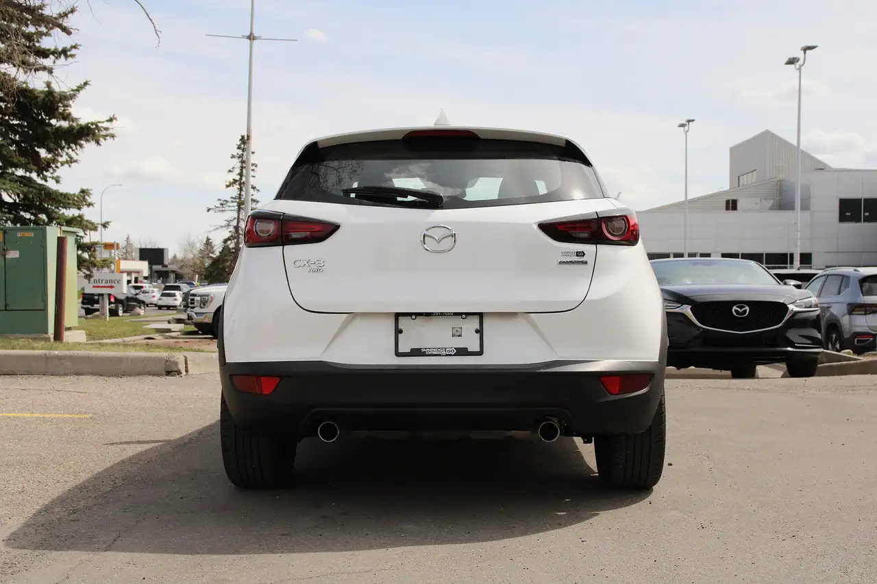 Mazda CX-3 снимка Mazda CX-3
