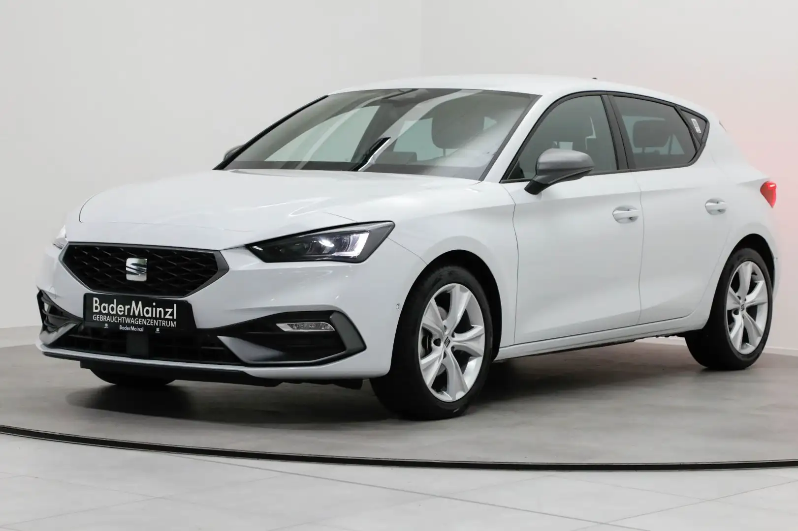 SEAT Leon 2.0 TDI DSG FR Navi Kamera SHZ Virtual ACC Weiß - 2