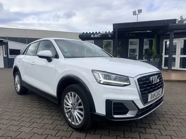 Audi Q2 35 TFSI S Tronic design/Navi/Kamera/2Hd
