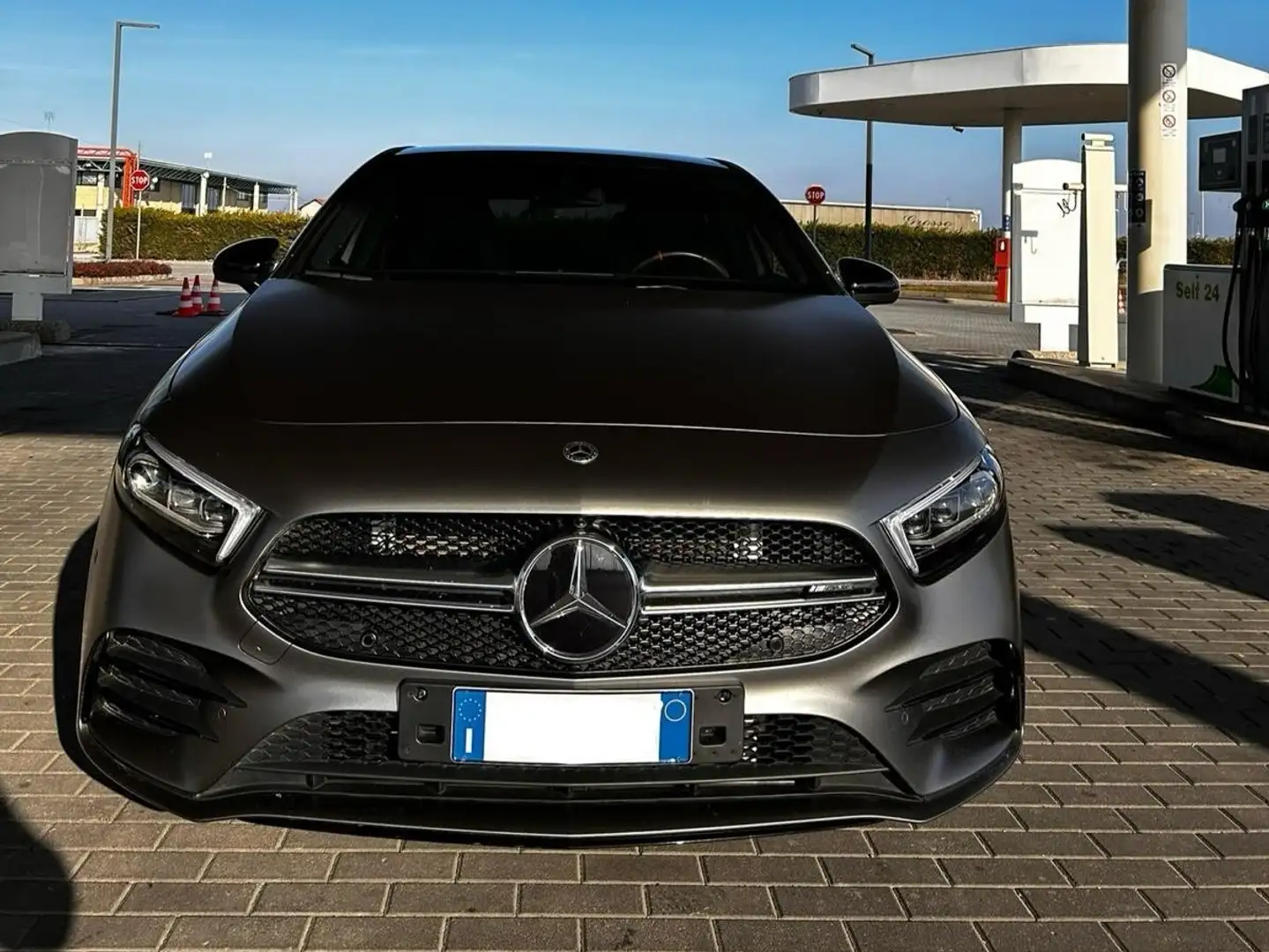 Mercedes-Benz A 35 AMG 4matic auto Grau - 2