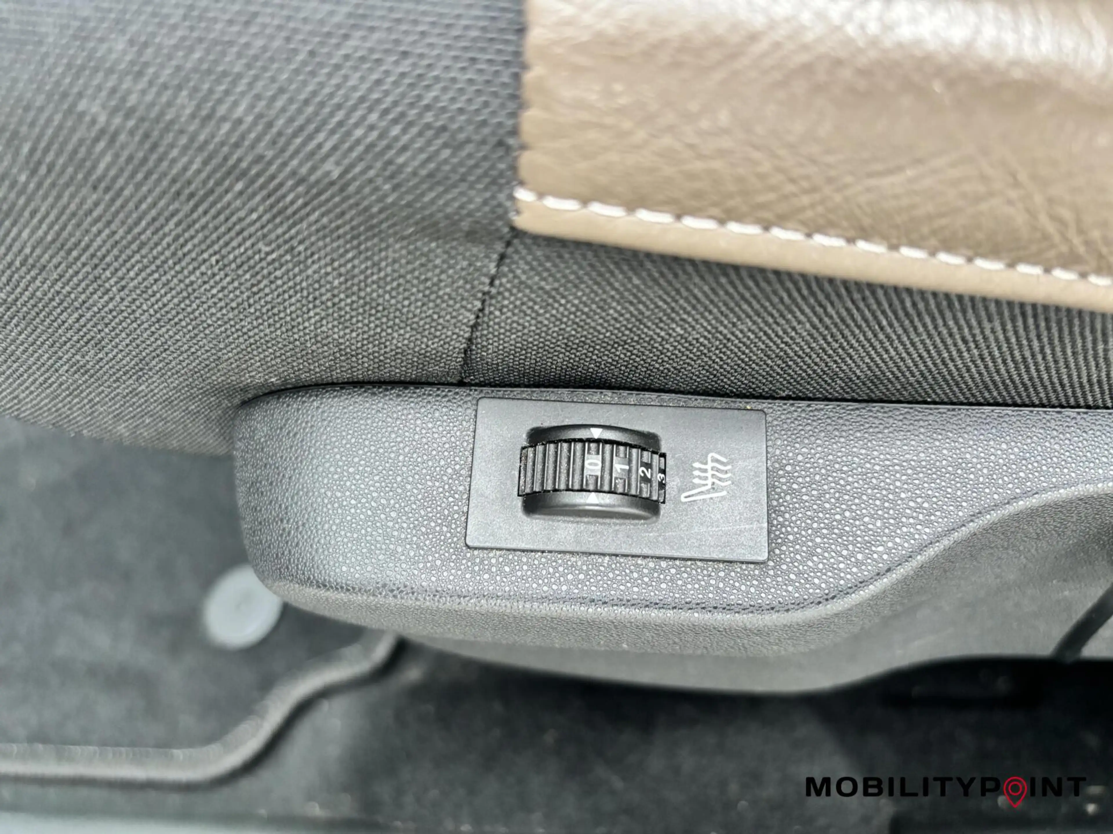 Citroen C4 Cactus 1.2 PureTech Shine 110PK|Pano|Camera|Stoelverwarmi — photo 9