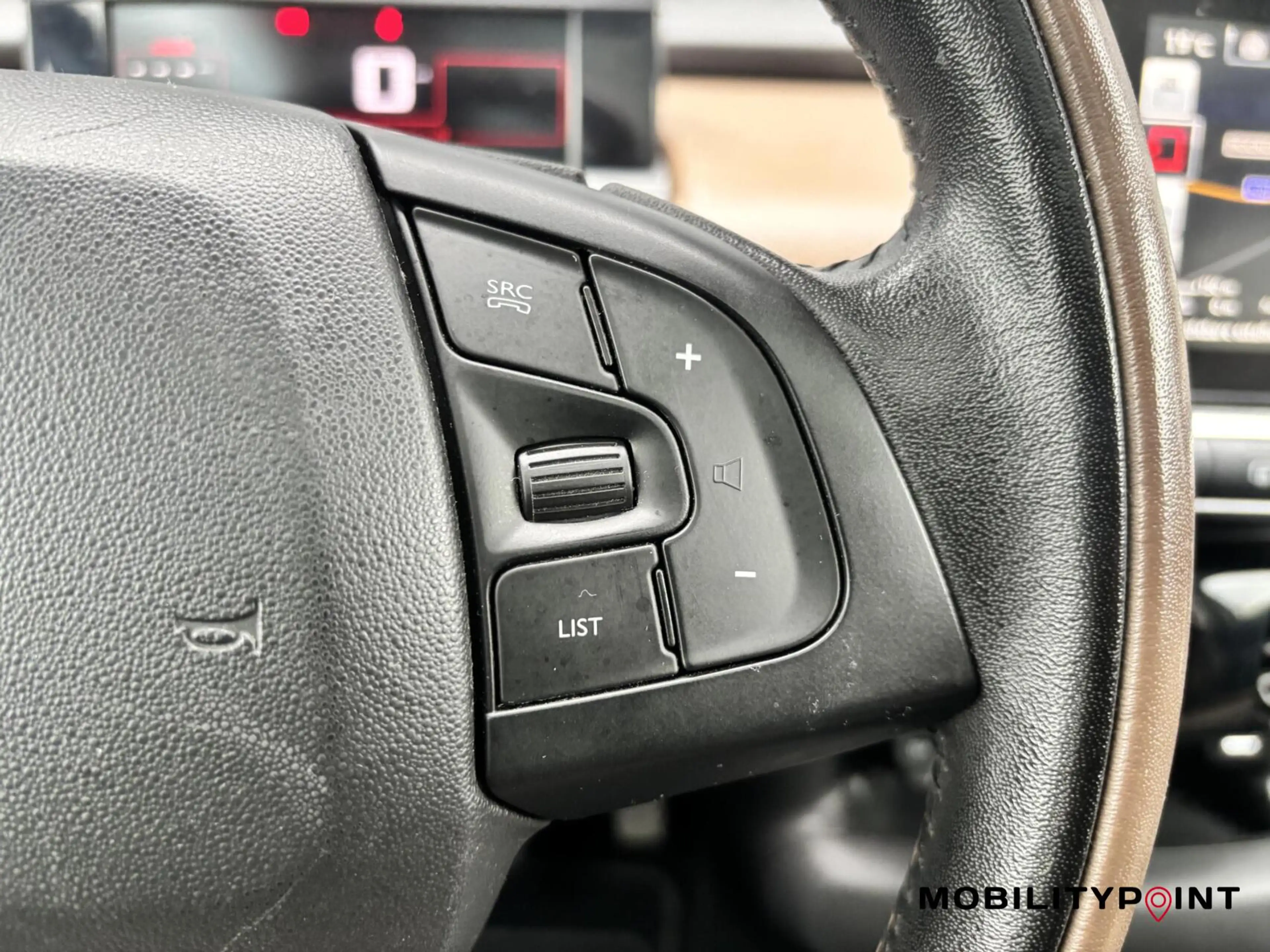 Citroen C4 Cactus 1.2 PureTech Shine 110PK|Pano|Camera|Stoelverwarmi — photo 8
