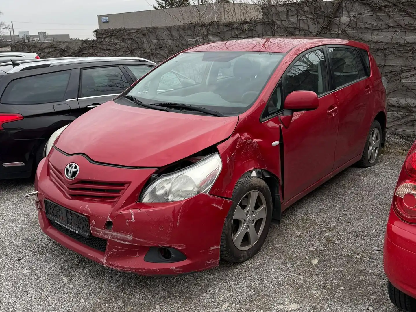 Toyota Verso Verso 1,6 benzin 6 gang Rot - 1