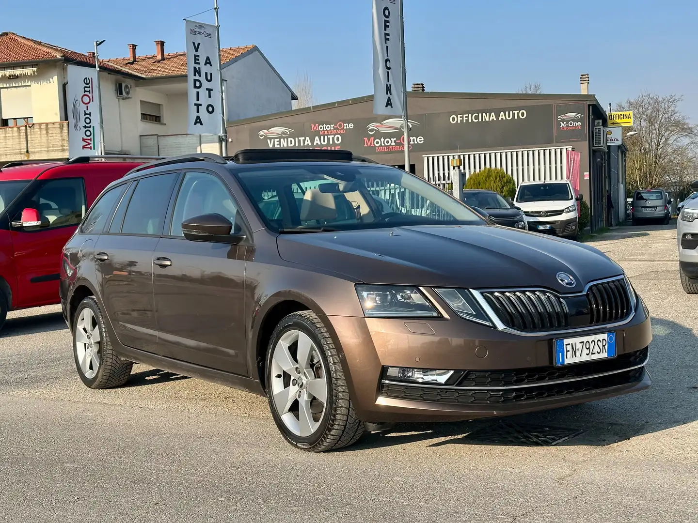 Skoda Octavia Wagon 1.4 tsi g-tec Ambition 110cv dsg Marrone - 1