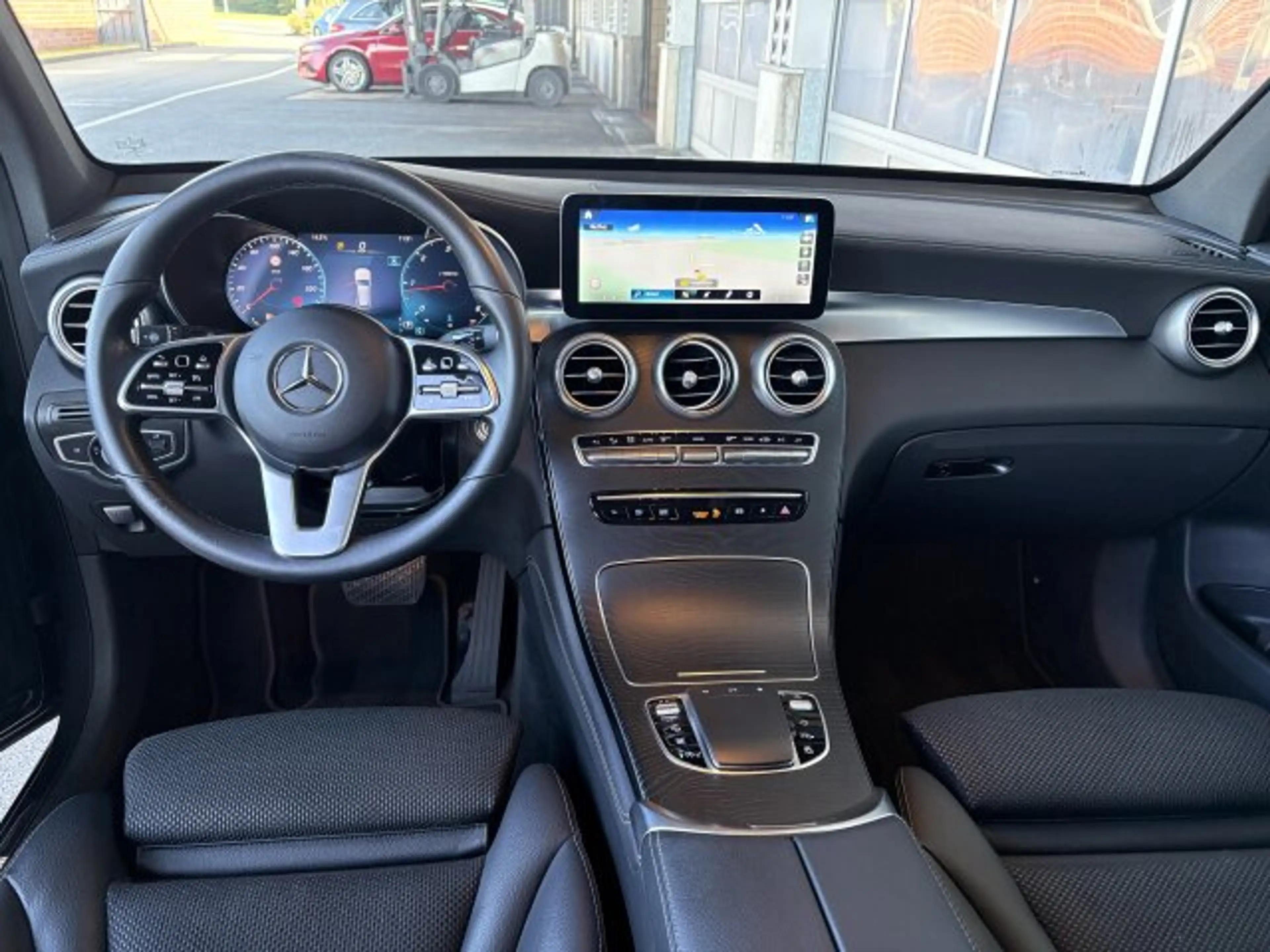 Mercedes-Benz GLC 220 GLC 220 d 4M EXCLUSIVE AHK Pano-Dach MULTIBEAM — photo 2