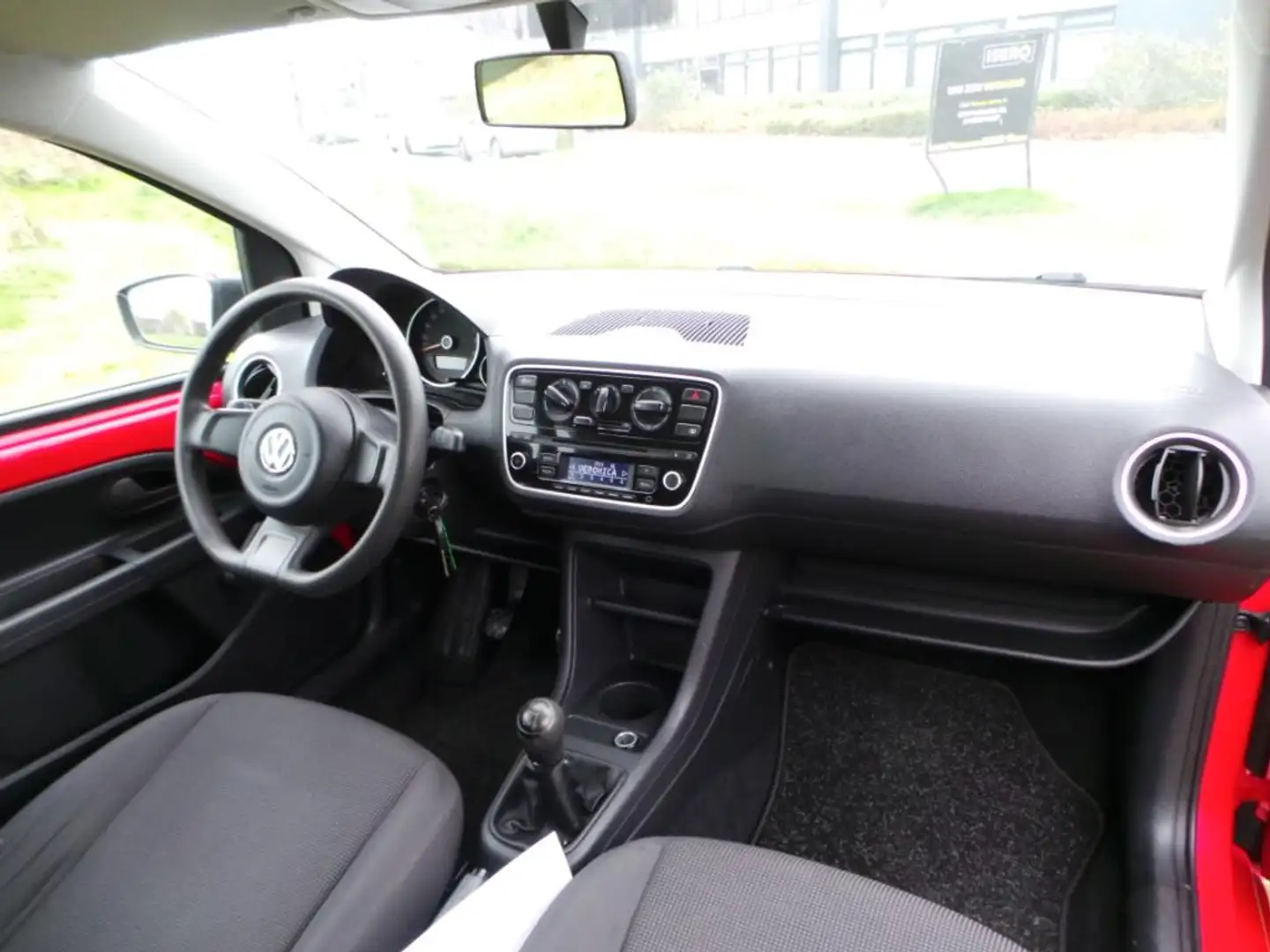 Volkswagen up! 1.0 take up! BlueMotion ( AIRCO + INRUIL MOGELIJK Rot - 2