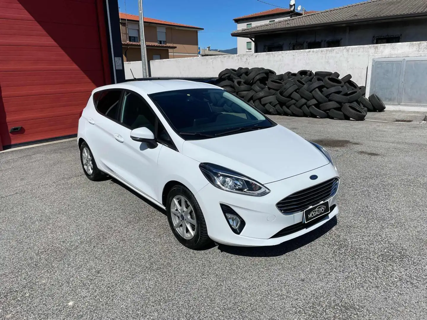 Ford Fiesta 1.1 75 CV GPL 5 porte Titanium OK NEOPATENTATI Bianco - 1