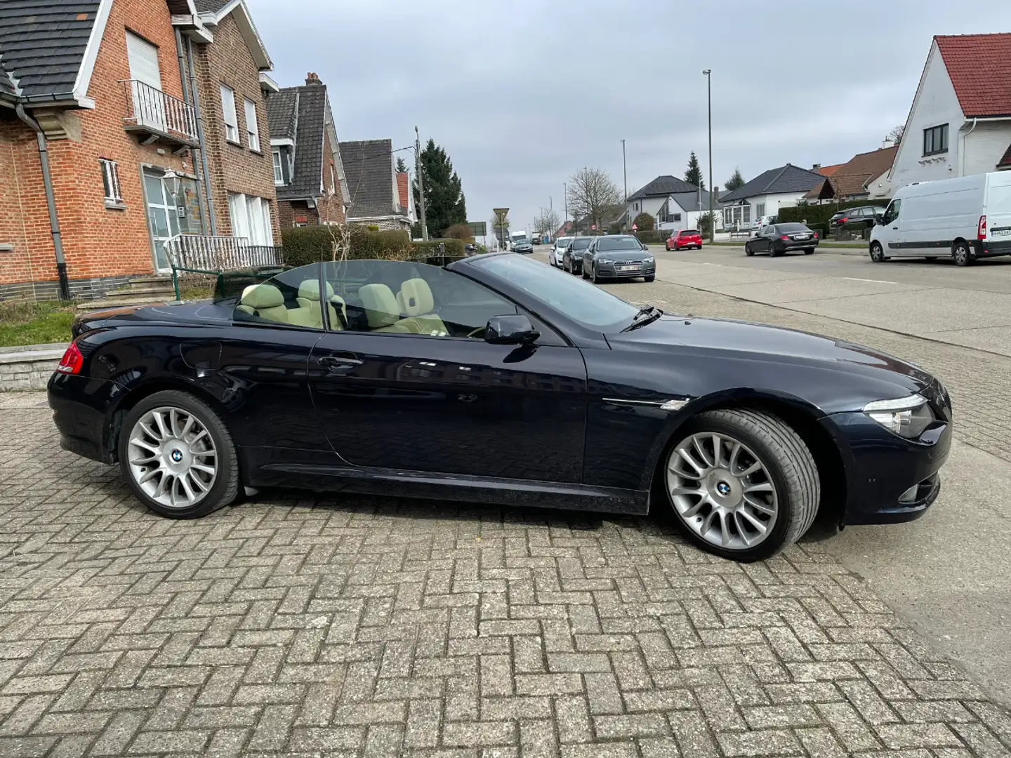 BMW 650 INDIVIDUAL FULL FULL FULL Carnet Bmw //Face Lift// plava - 2